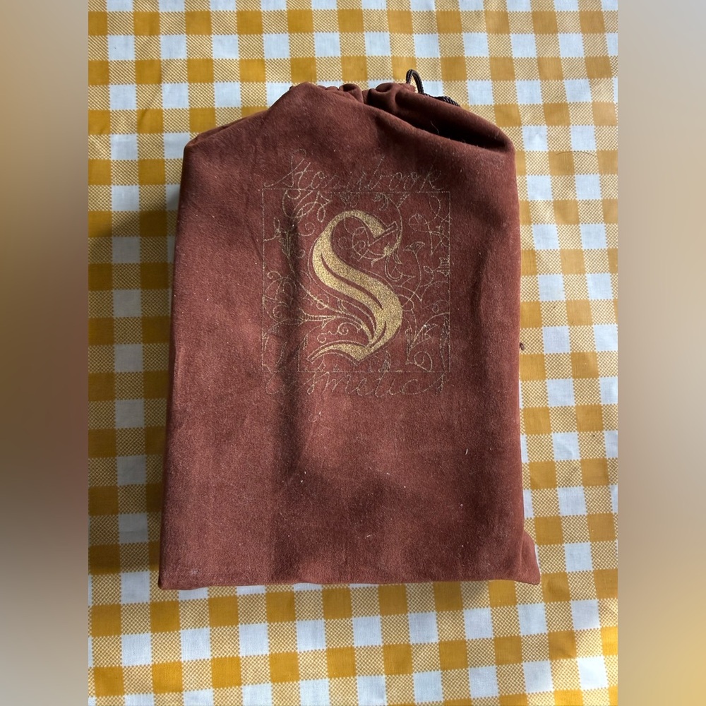 Storybook Cosmetics: Wizardry & Witchcraft Eyeshadow Palette Matching Brush Set - Picture 3 of 16